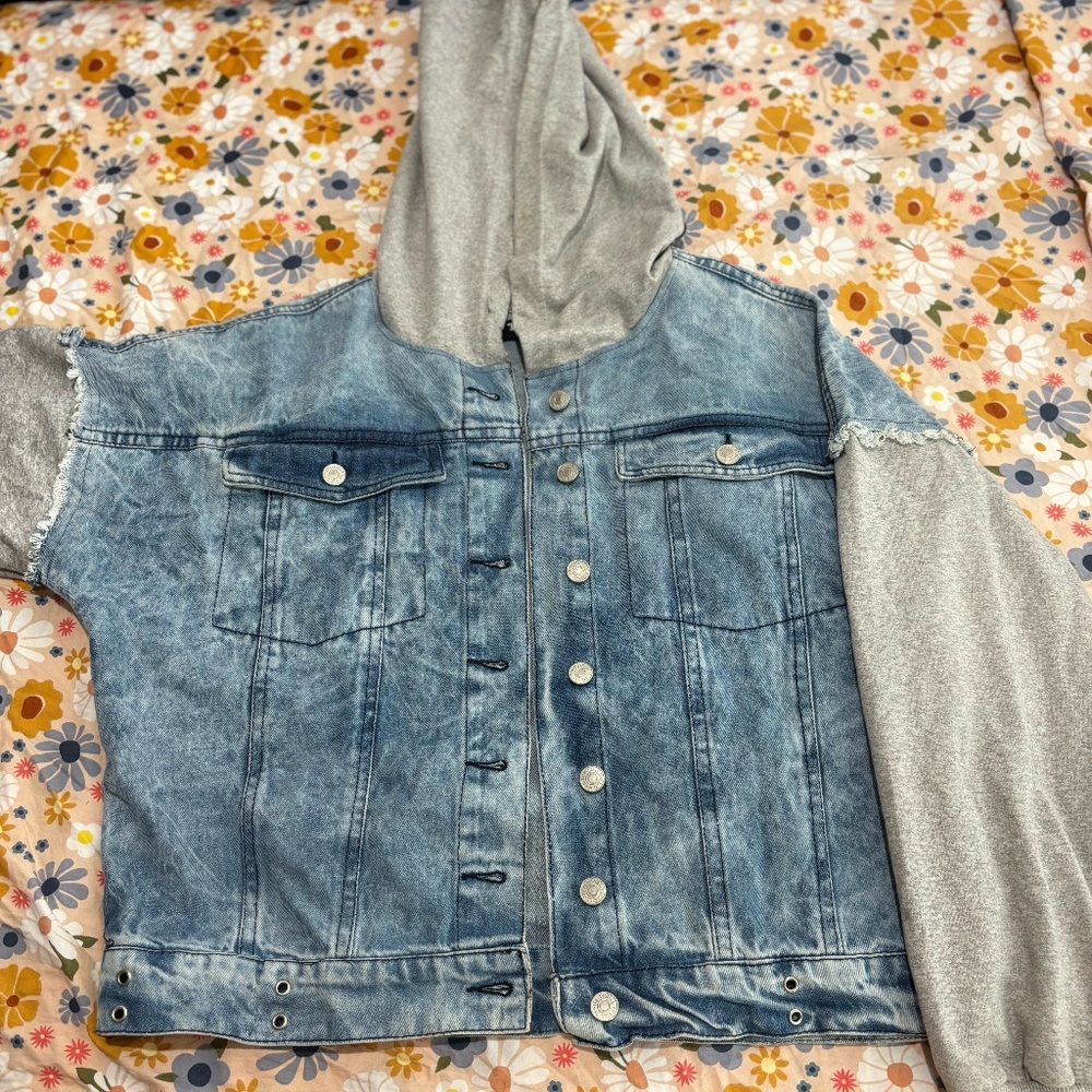 Thrill Jeans Hooded Denim Jacket Heather Gray Women’s